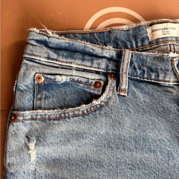 Abercrombie & Fitch High Rise Blue Jeans - Picture 3 of 9